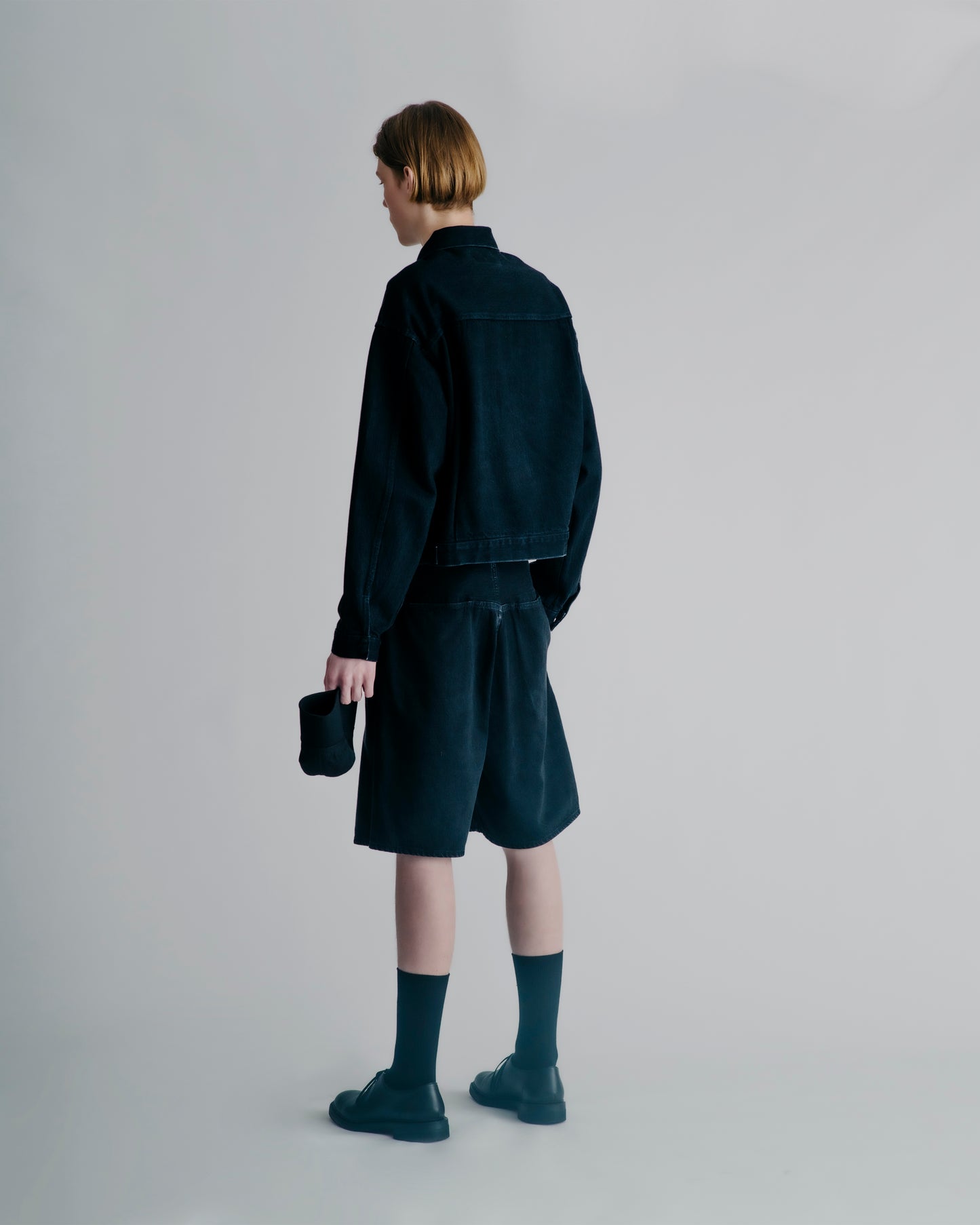 INVISIBLE 5P DENIM SHORTS