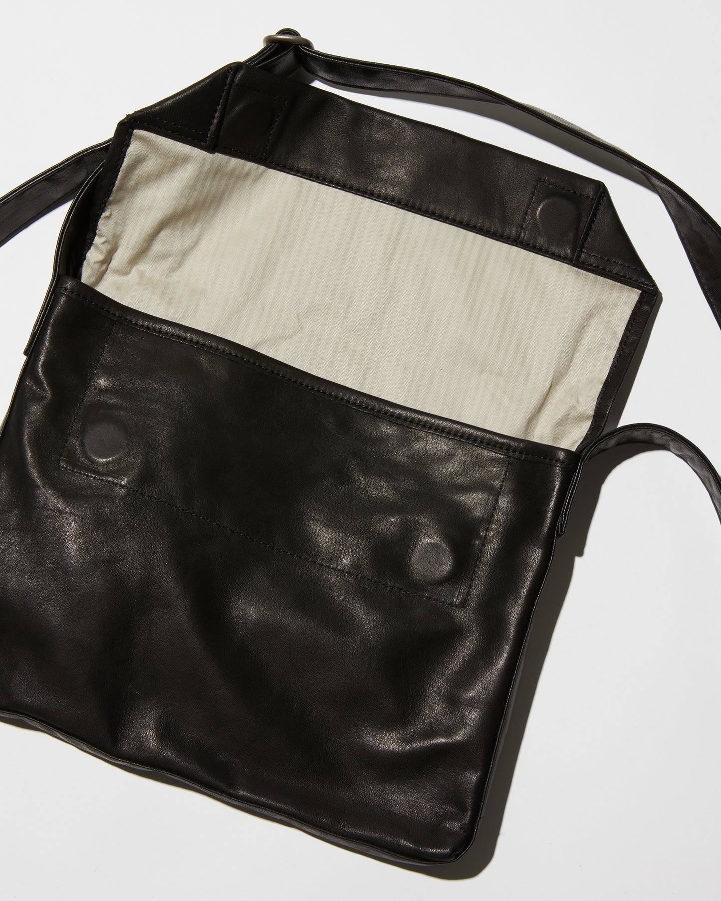 LEATHER BREAD BAG