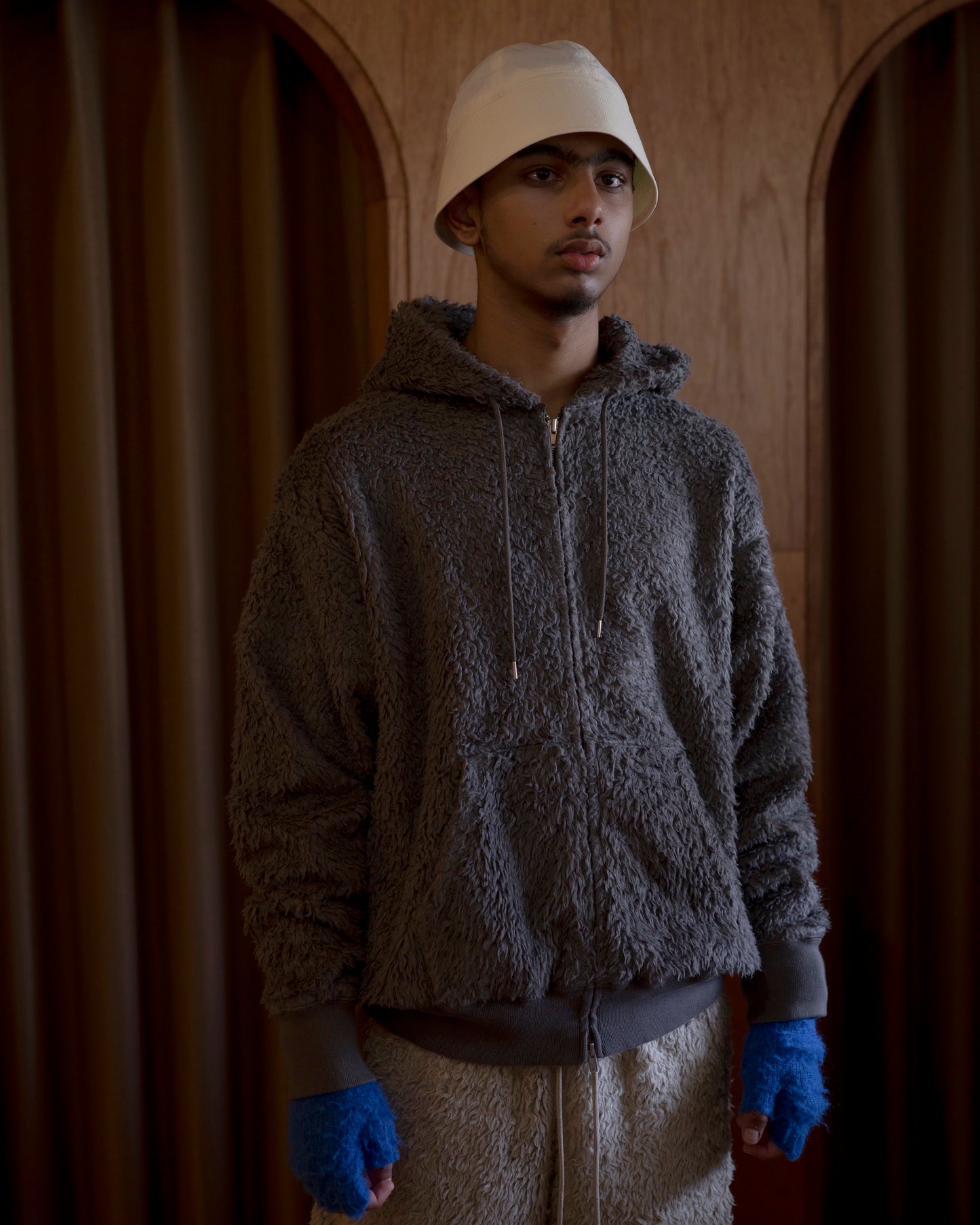 SHAGGY ZIP HOODIE