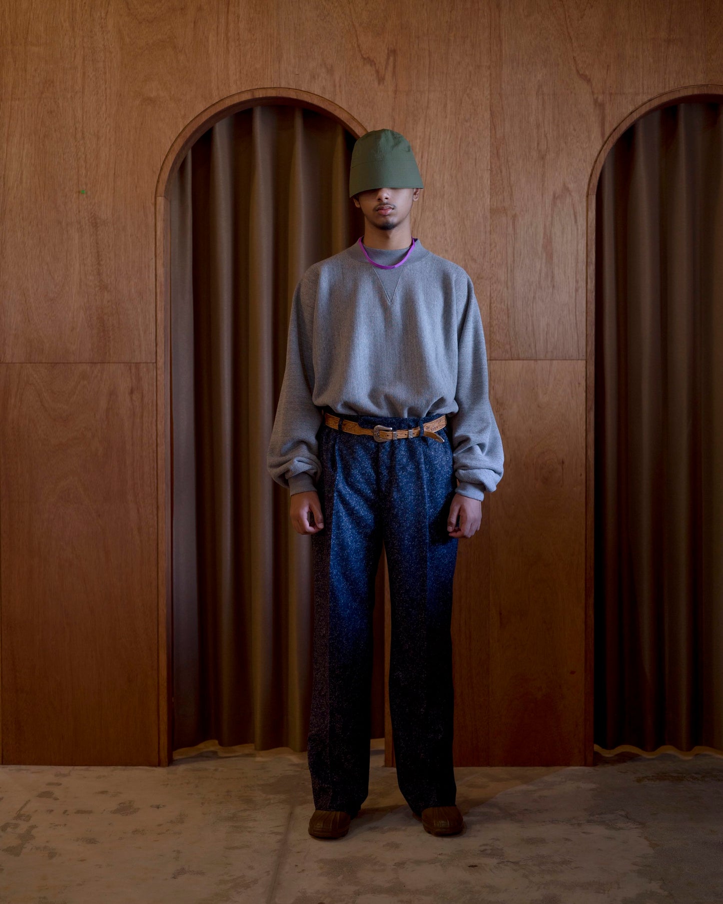 SLIVER KNIT TUCK TROUSERS