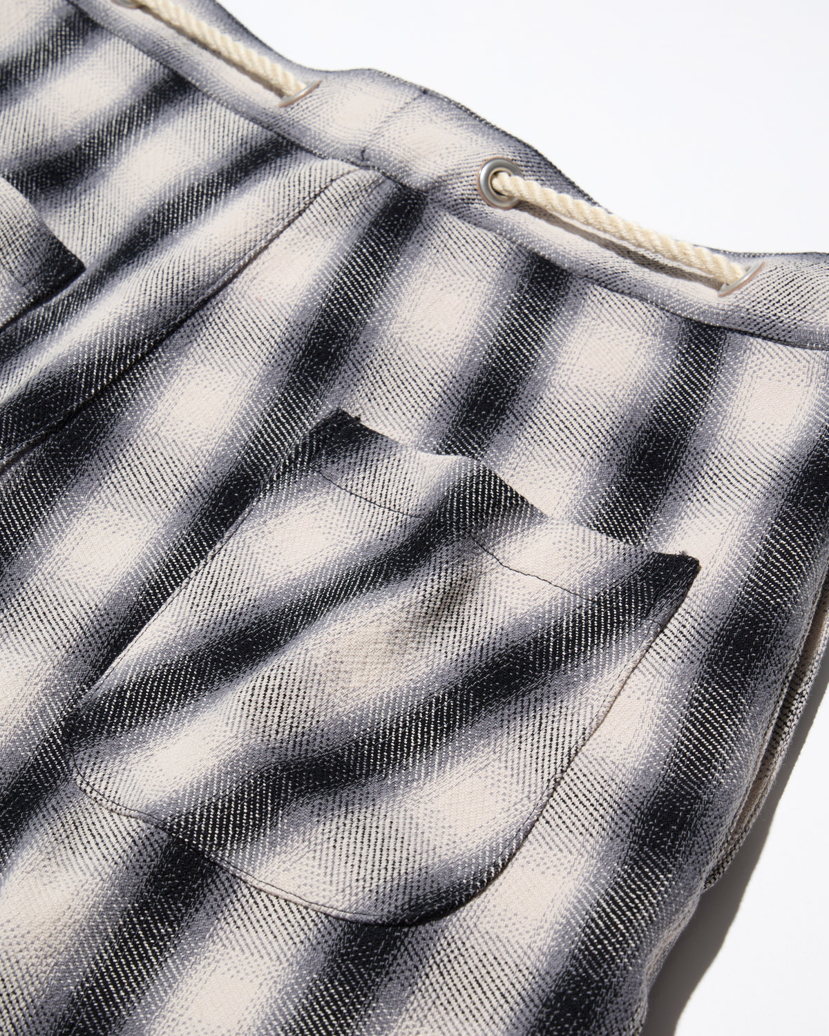 HEAVY FLANNEL CROPPED BAGGY
