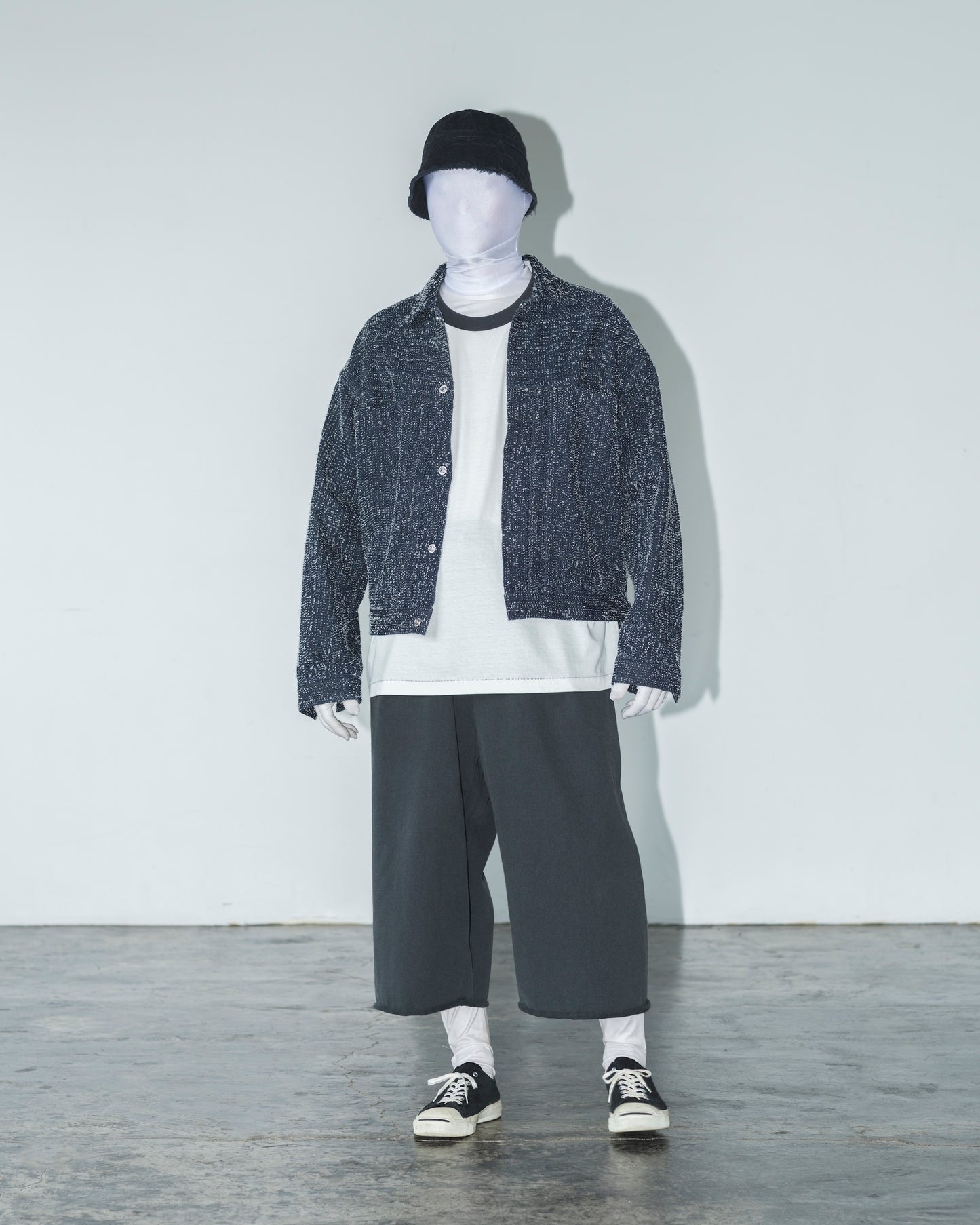 DAZZLE DENIM PLEATED JACKET