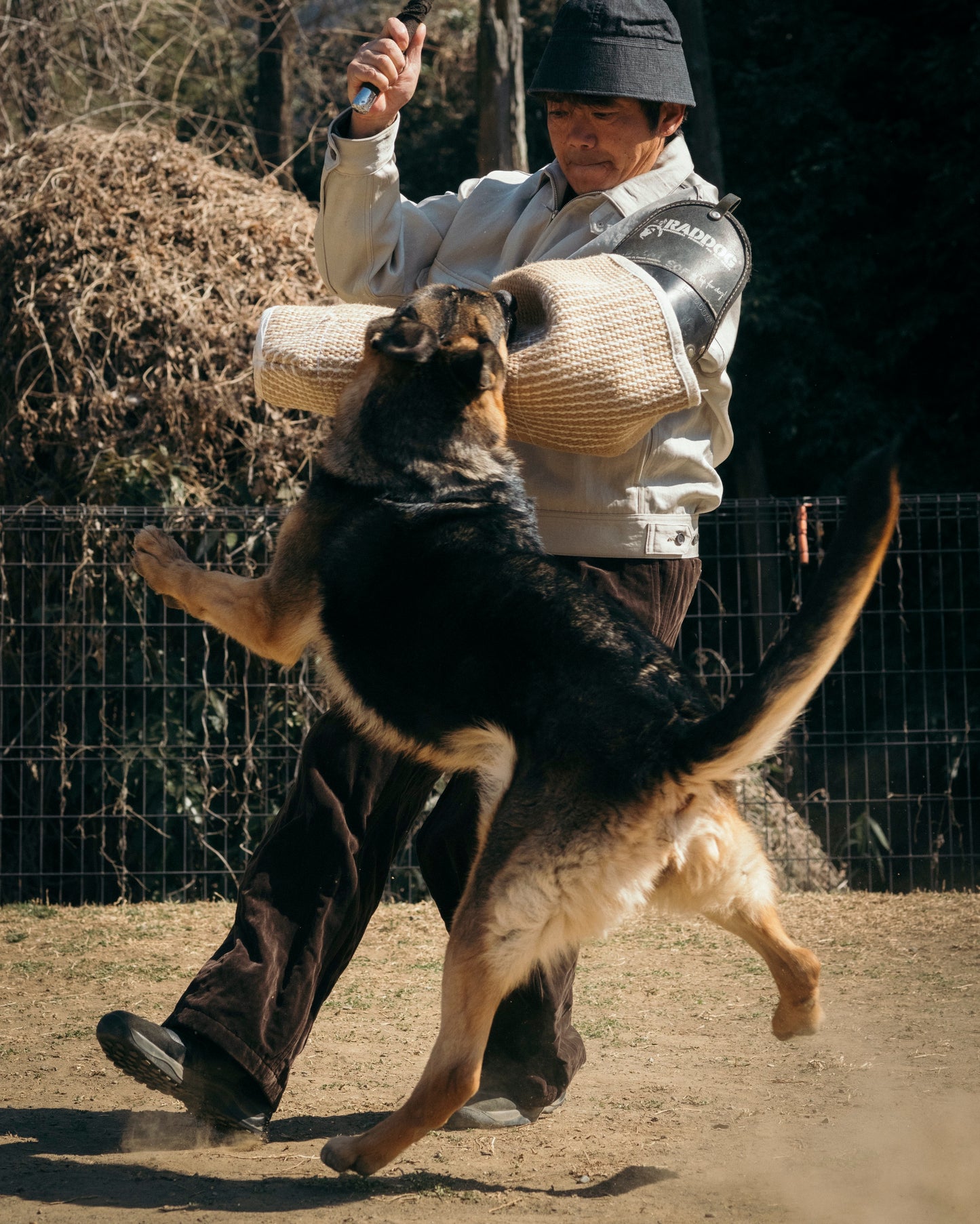 WRINKLED VELVET LABOR TROUSERS